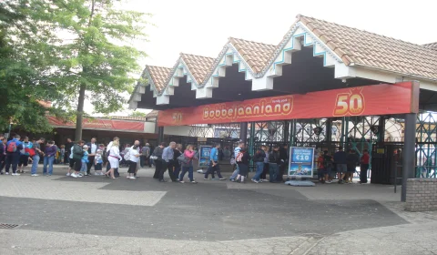 Freizeitspaß pur im Bobbejaanland 🎢🎉